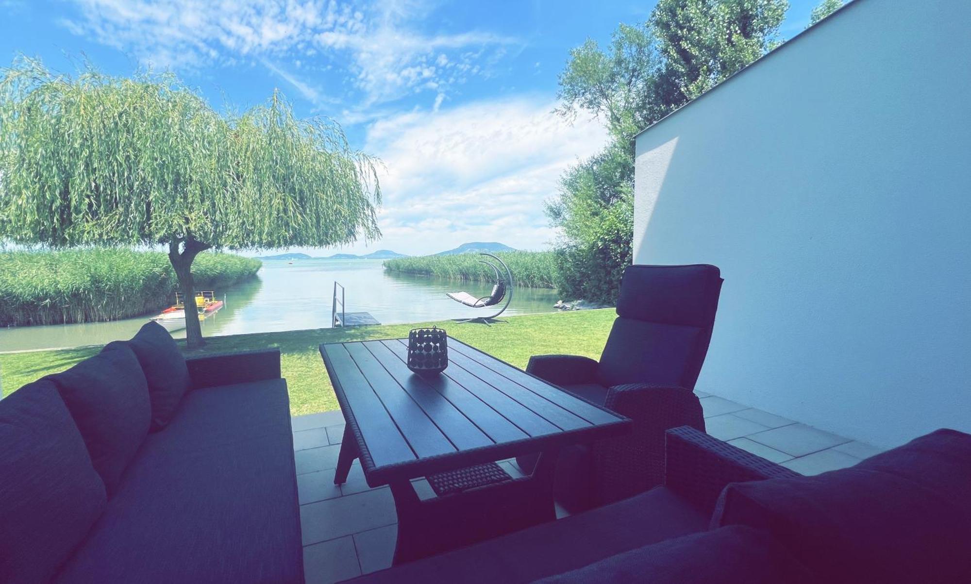Balaton A Kertben - Balaton In The Garden - Beachfront Houses With Beautiful View, Private Beach Balatonfenyves Exterior foto