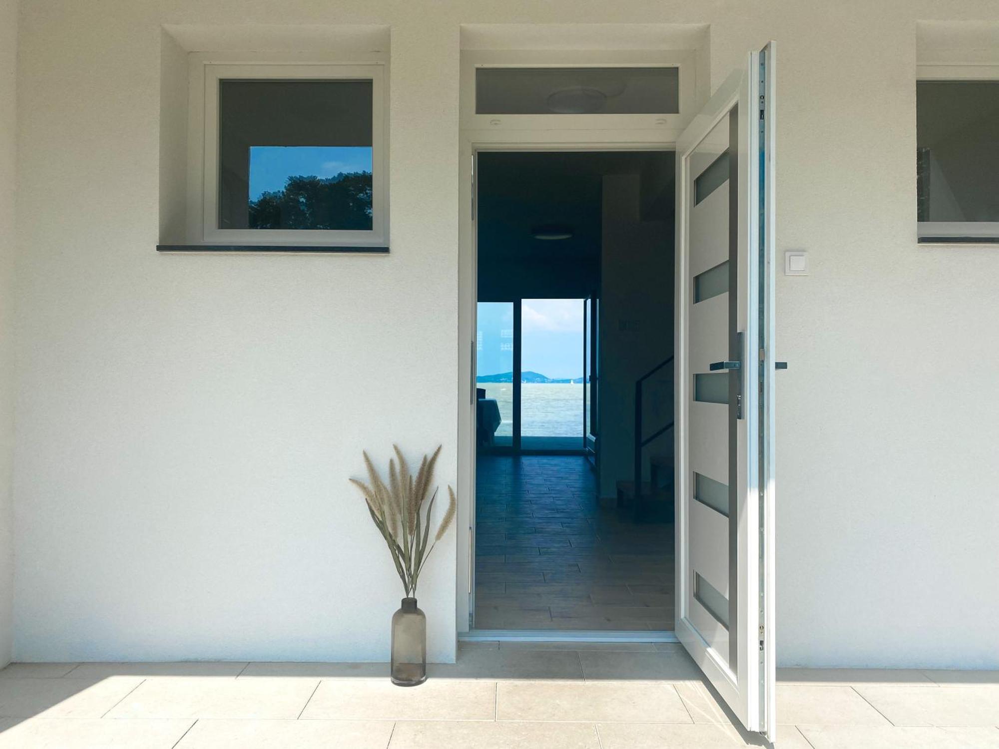 Balaton A Kertben - Balaton In The Garden - Beachfront Houses With Beautiful View, Private Beach Balatonfenyves Exterior foto