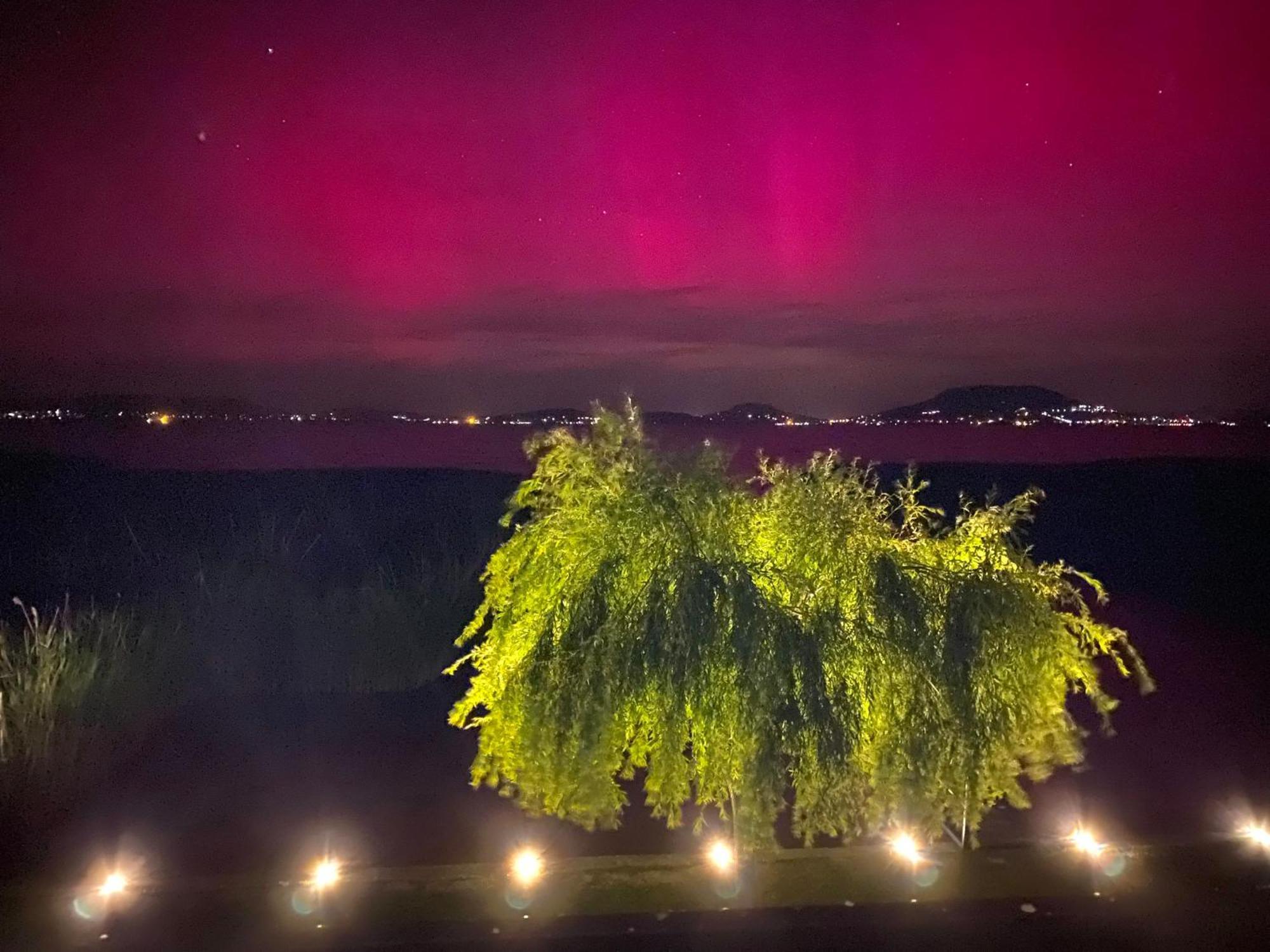 Balaton A Kertben - Balaton In The Garden - Beachfront Houses With Beautiful View, Private Beach Balatonfenyves Exterior foto