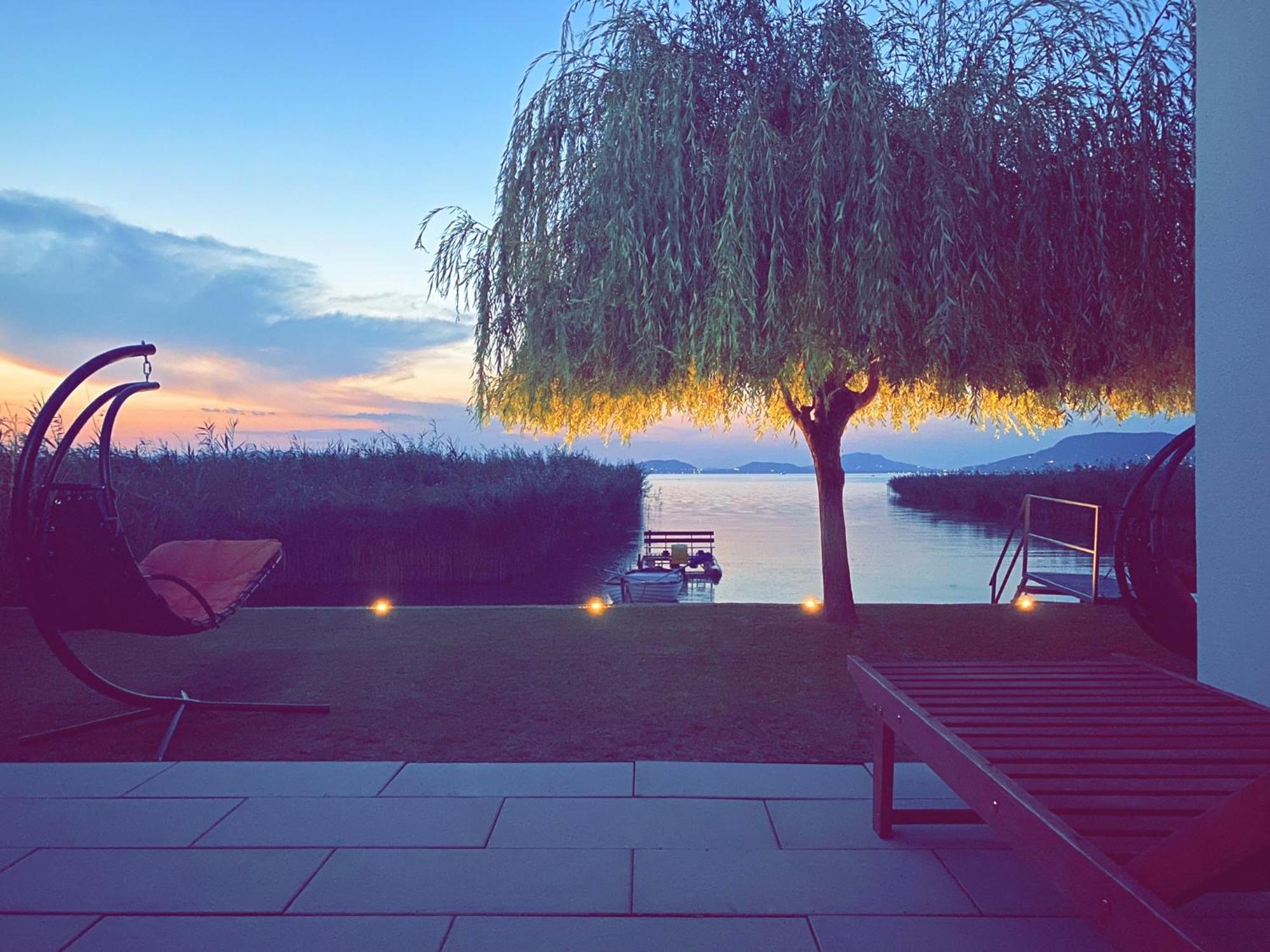 Balaton A Kertben - Balaton In The Garden - Beachfront Houses With Beautiful View, Private Beach Balatonfenyves Zimmer foto